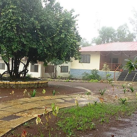 Hôtel Prakruti Agro Farm à Jawhār Extérieur photo